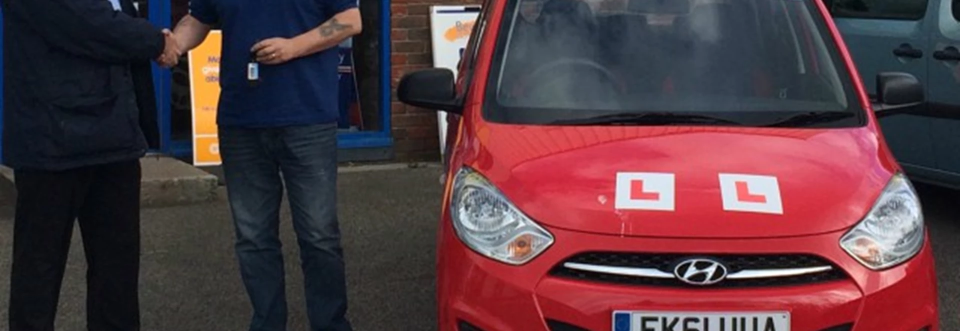 How to become a driving instructor